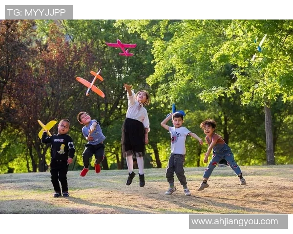姚明在镜头前的魅力瞬间与摄影艺术的完美结合探讨 姚明在镜头前的魅力瞬间与摄影艺术的完美结合探讨