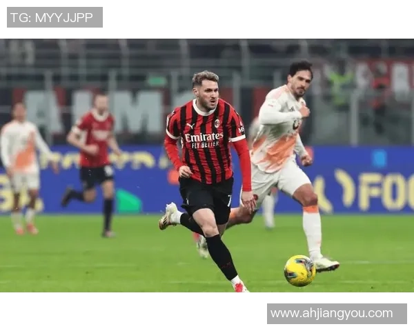 足总杯精彩对决AC米兰与尤文图斯战成平局补时进球引发全场狂欢