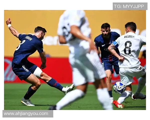 西甲热刺逆转巴黎圣日耳曼帽子戏法引爆全场激情赛后点评