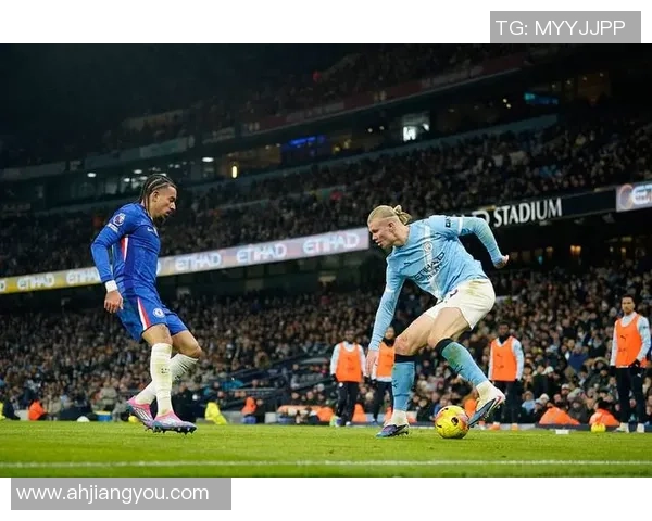 国王杯惊天逆转里昂4-3曼城全场沸腾赛后点评揭秘精彩瞬间