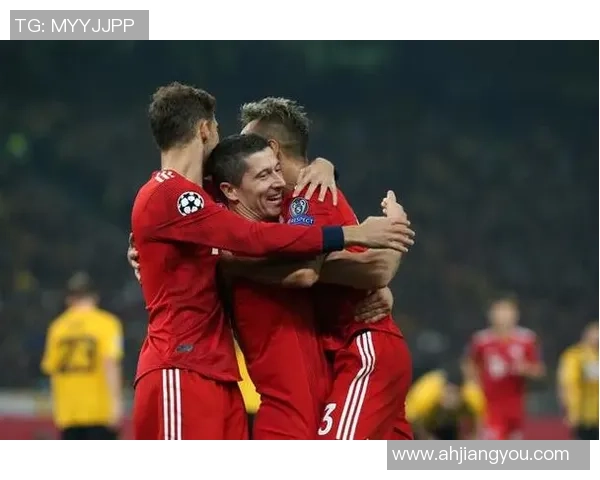 意甲大战：拜仁逆转曼联全场精彩瞬间回顾与分析