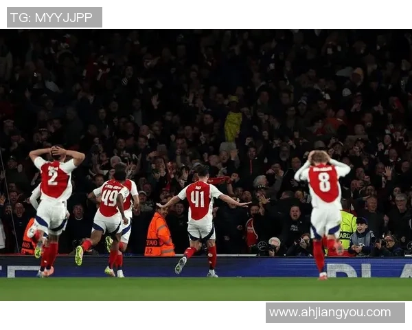 西甲惊现历史冷门多特蒙德逆转本菲卡红牌风波引发全场热议