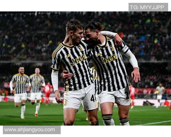 德甲惊现冷门那不勒斯绝杀尤文图斯点球大战引发全场狂欢