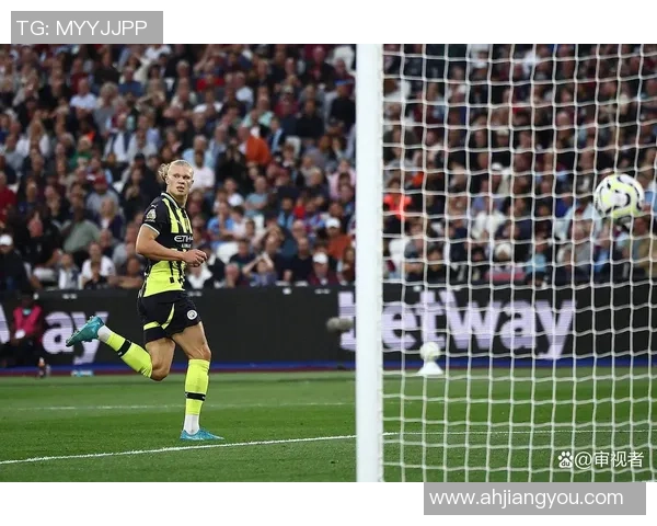 英超惊天冷门多特蒙德狂胜切尔西六比二乌龙球引发全场欢呼