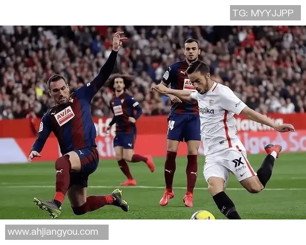 英超精彩对决马竞以1-0战胜里昂全场瞬间引爆激情解析 英超精彩对决马竞以1-0战胜里昂全场瞬间引爆激情解析