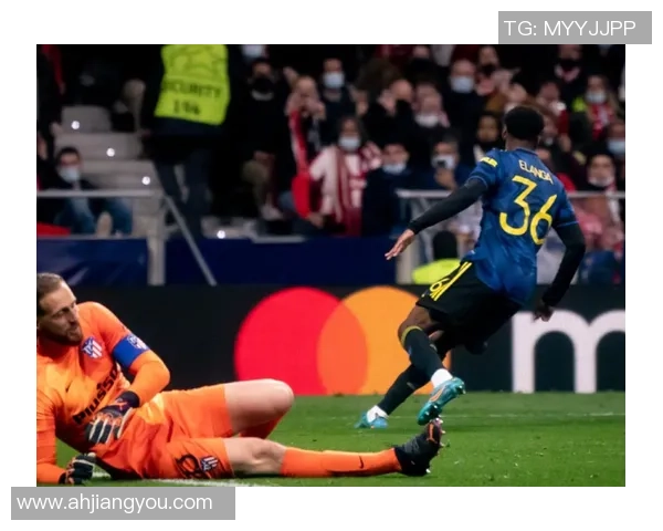 西甲精彩对决多特蒙德3-0战胜那不勒斯帽子戏法引爆全场激情